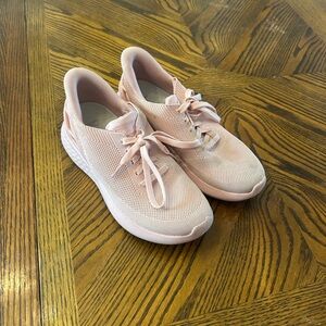 Kizik Athens, Style# DATHPL06-1D Size 6 Men's Women's Size 7 Color Pink